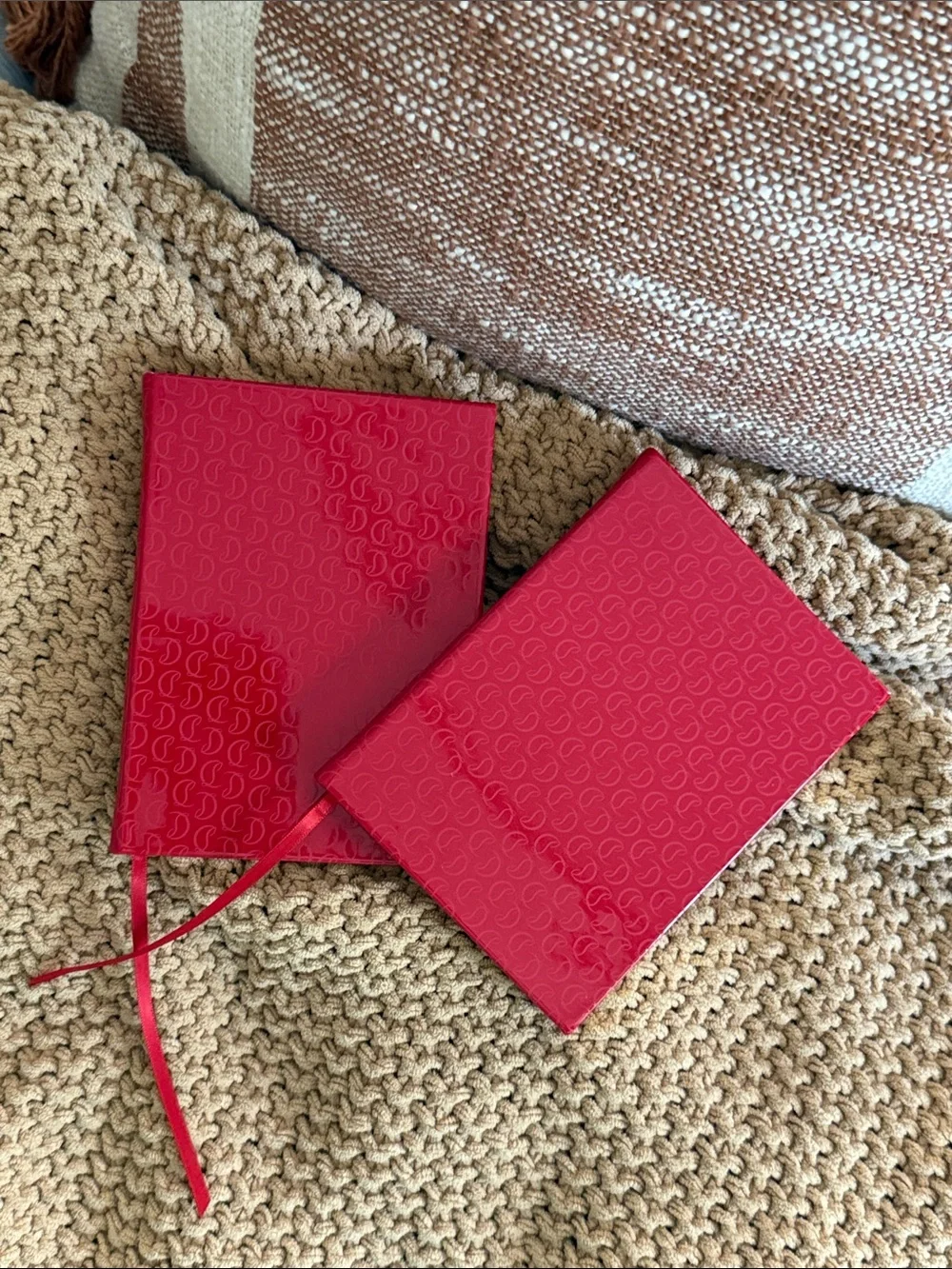 Novelty Glossy Red Coffee Table Book 📕 Notebook with Ribbon Bookmark NWOT